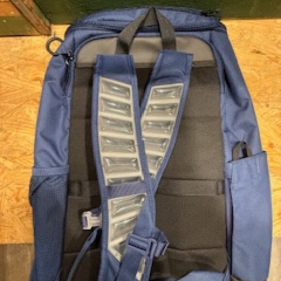 Nike Elite Navy Blue and Black Athletic Backpack - Picture 2 of 3